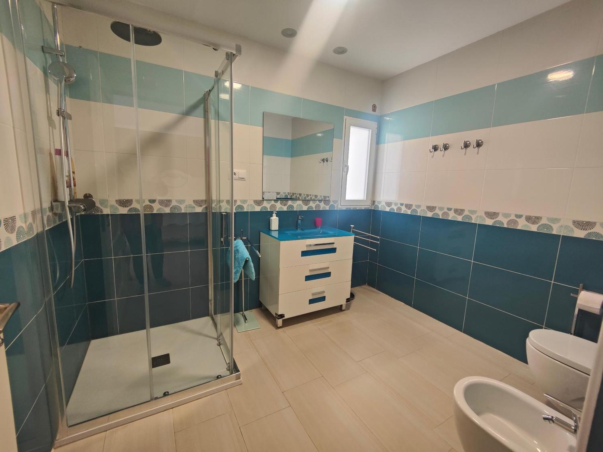 Chalet Con Piscina Y Jacuzzi En Madrid Alquila Habitaciones Algete Exterior photo